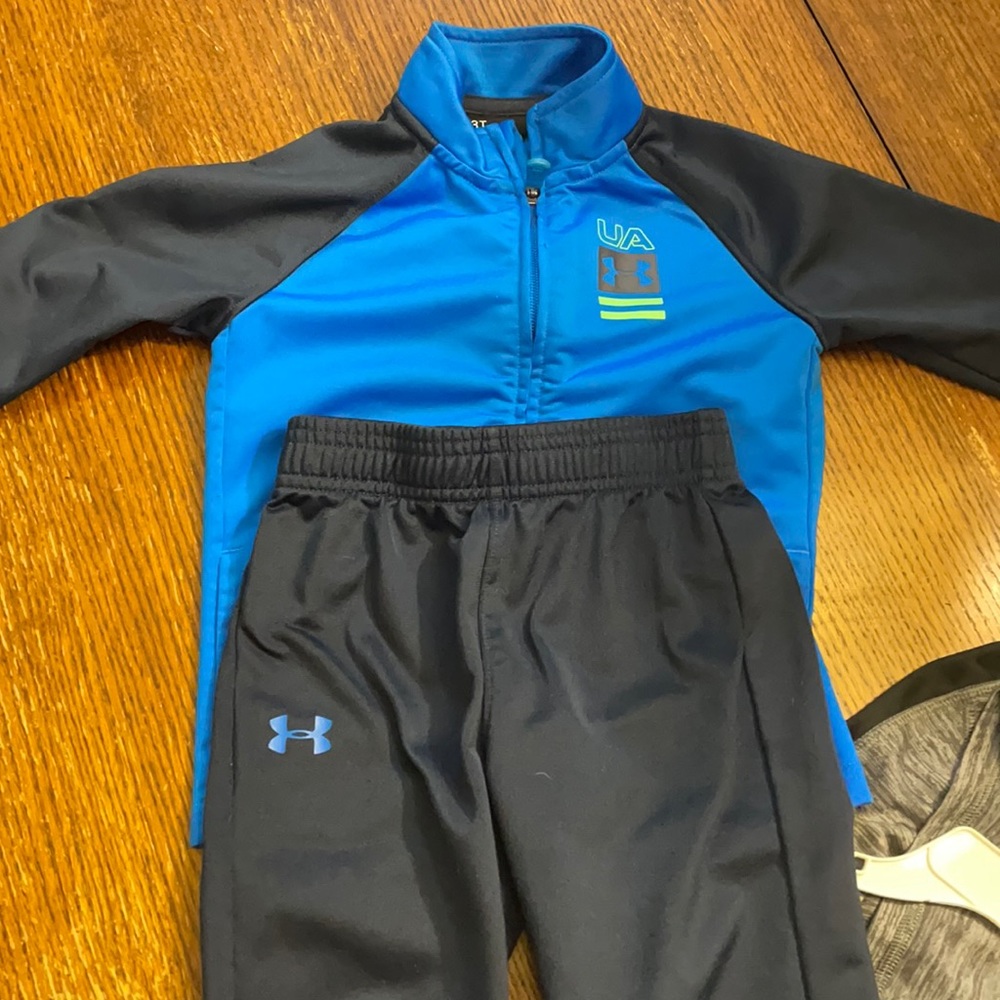 Under Armour 3T set